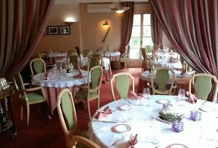 Hotel La Chaum'yerres 3*